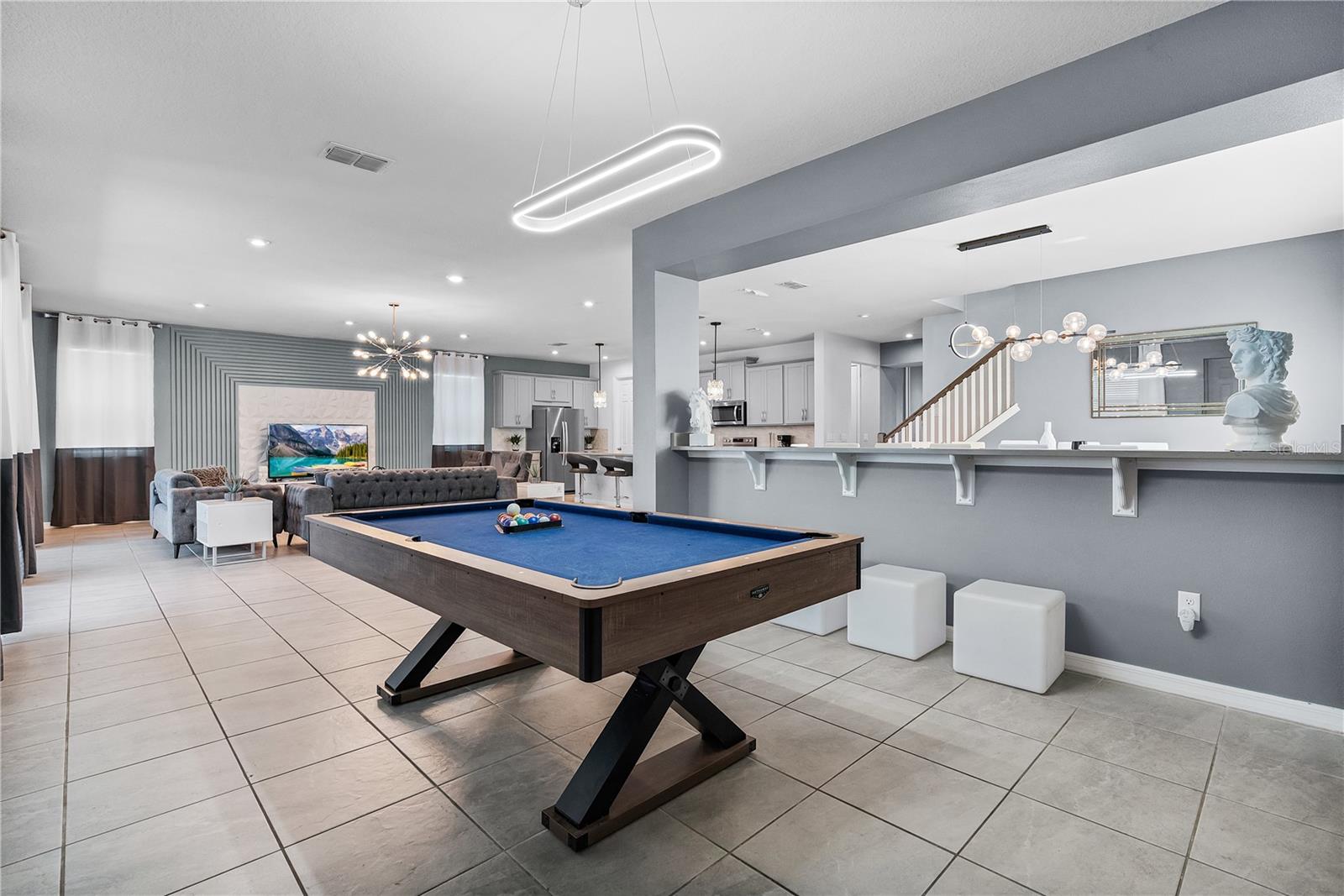 SOLARA RESIDENCE VACATION VILLAS REP - Residential