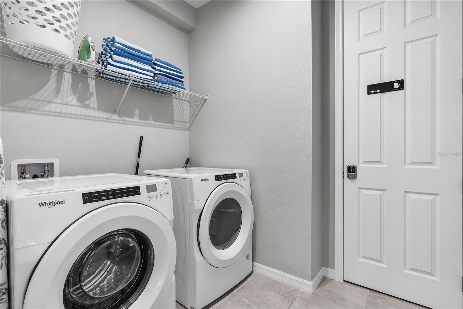 SOLARA RESIDENCE VACATION VILLAS REP - Residential