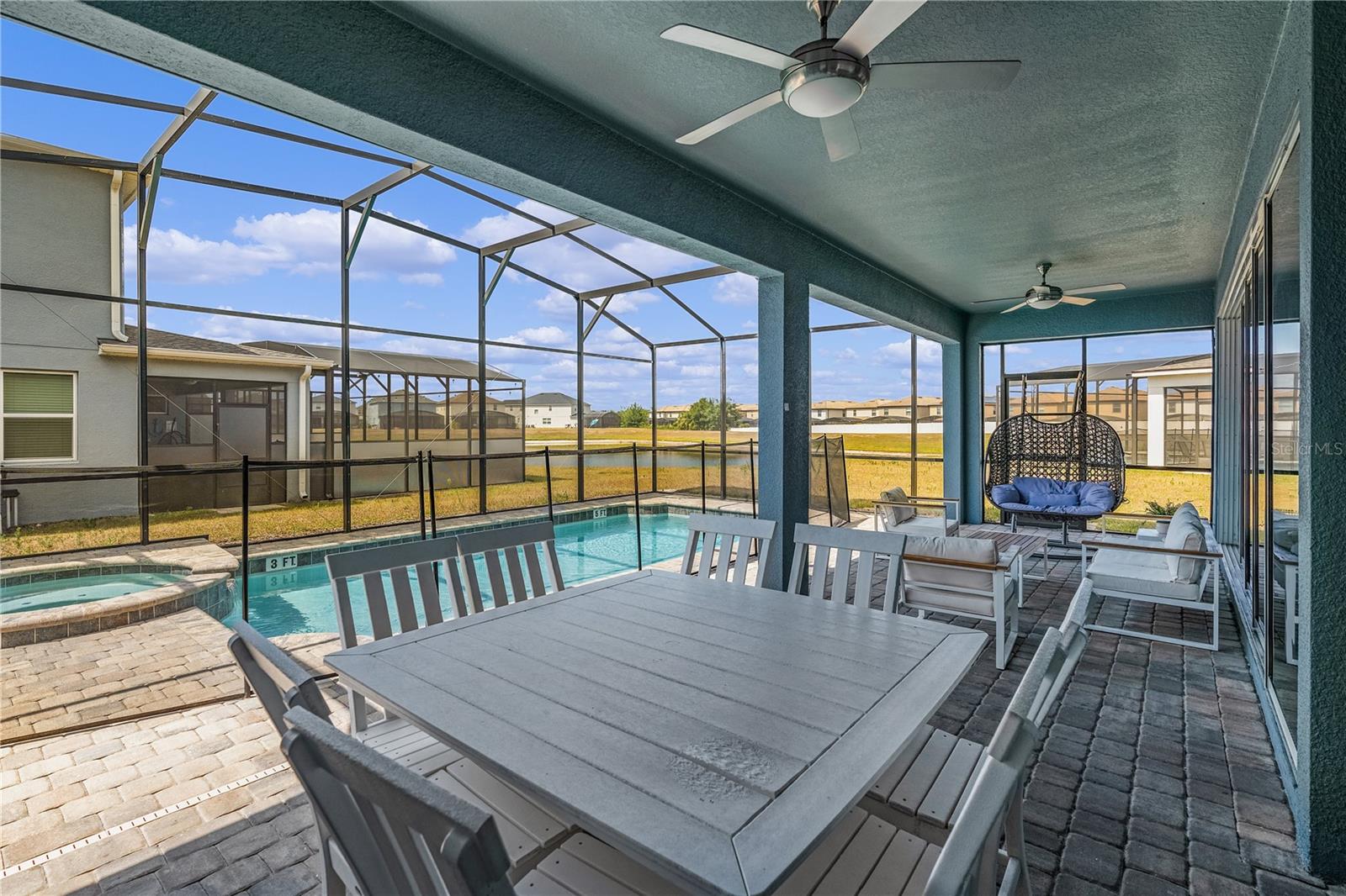 SOLARA RESIDENCE VACATION VILLAS REP - Residential