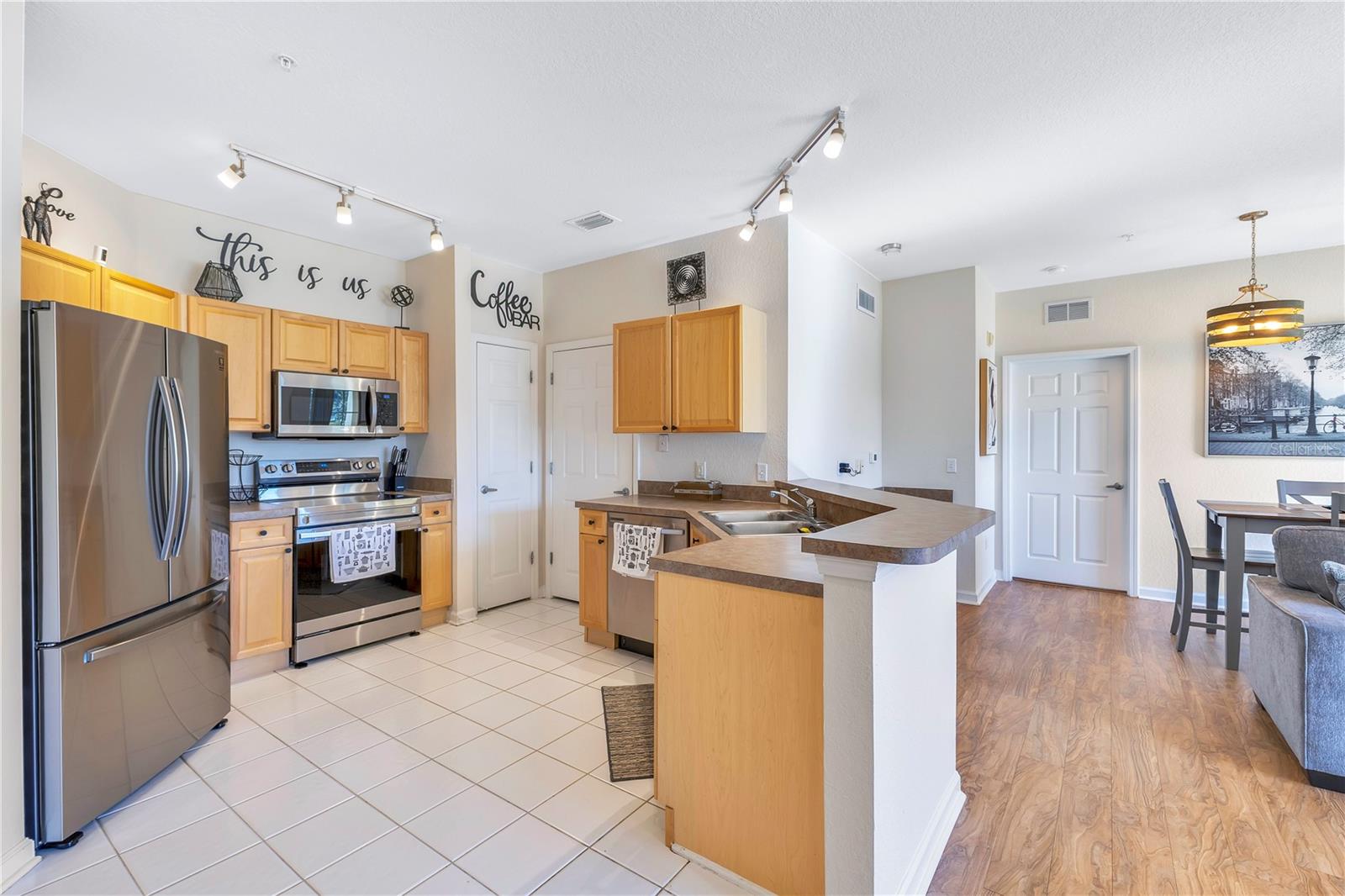 TERRACE RIDGE AT TOWN CENTER EAST CONDO - Residential