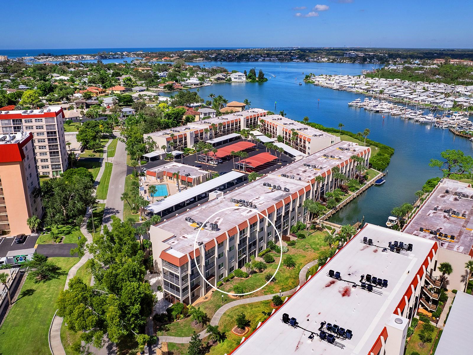 BELLA COSTA II - Residential
