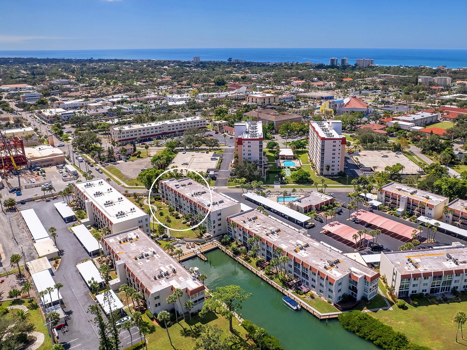 BELLA COSTA II - Residential