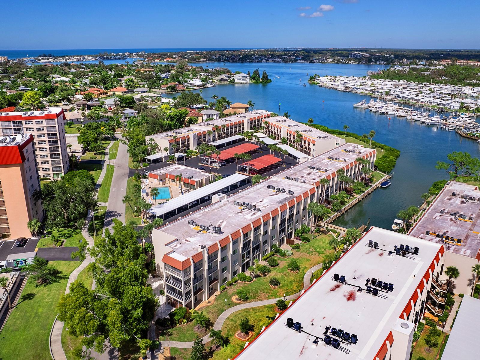 BELLA COSTA II - Residential