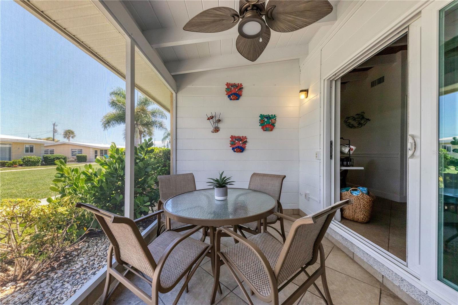 CASA MAR - Residential Lease