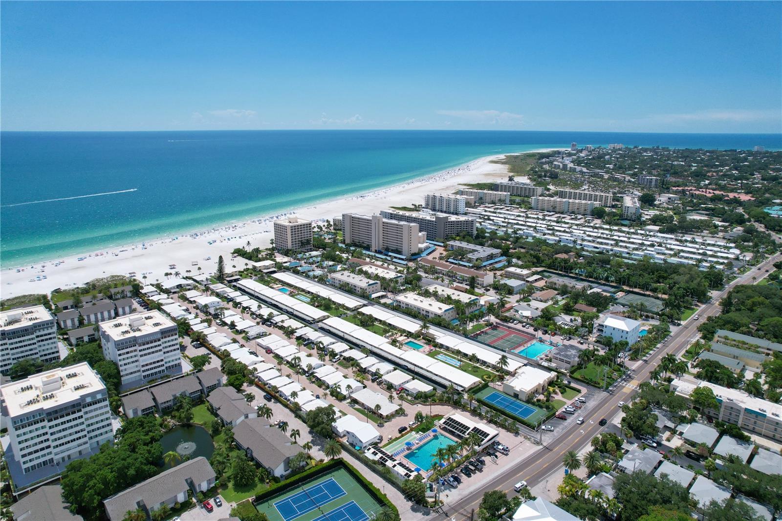 Siesta Dreams at Casa Mar – 1BR/1BA Beachfront Condo with Resort Amenities
Welcome to Siesta Dreams at Casa Mar, your perfect beach getaway on world-famous Siesta Key! This fully equipped 1-bedroom, 1-bath condo offers everything you need for a relaxing, sun-soaked vacation.
Enjoy exclusive access to the resort’s private stretch of Siesta Key Beach, where lounge chairs await on the cool, quartz-white sand. Need a break from the waves? Take a dip in one of two sparkling pools on the property. Feeling active? Enjoy tennis, pickleball, or shuffleboard—all just steps from your door.
Inside, the condo is thoughtfully appointed with your comfort in mind. The king-size bed in the bedroom and a sleeper sofa in the living area accommodate up to 4 guests comfortably. Whether you're enjoying a morning coffee on the patio or preparing a meal in the fully stocked kitchen, you’ll feel right at home.
Surrounded by tropical landscaping and a laid-back coastal vibe, Casa Mar is the kind of place that makes it hard to leave.