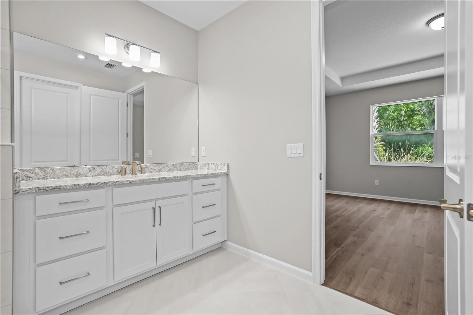 KH CW HAMMOCK OAKS LLC - Residential