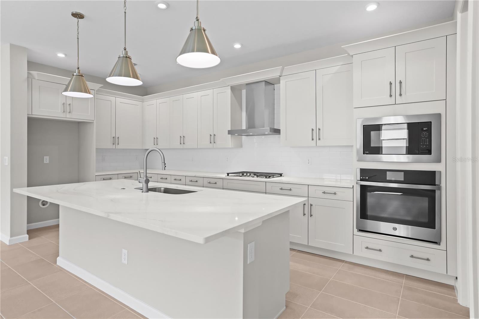 KH CW HAMMOCK OAKS LLC - Residential