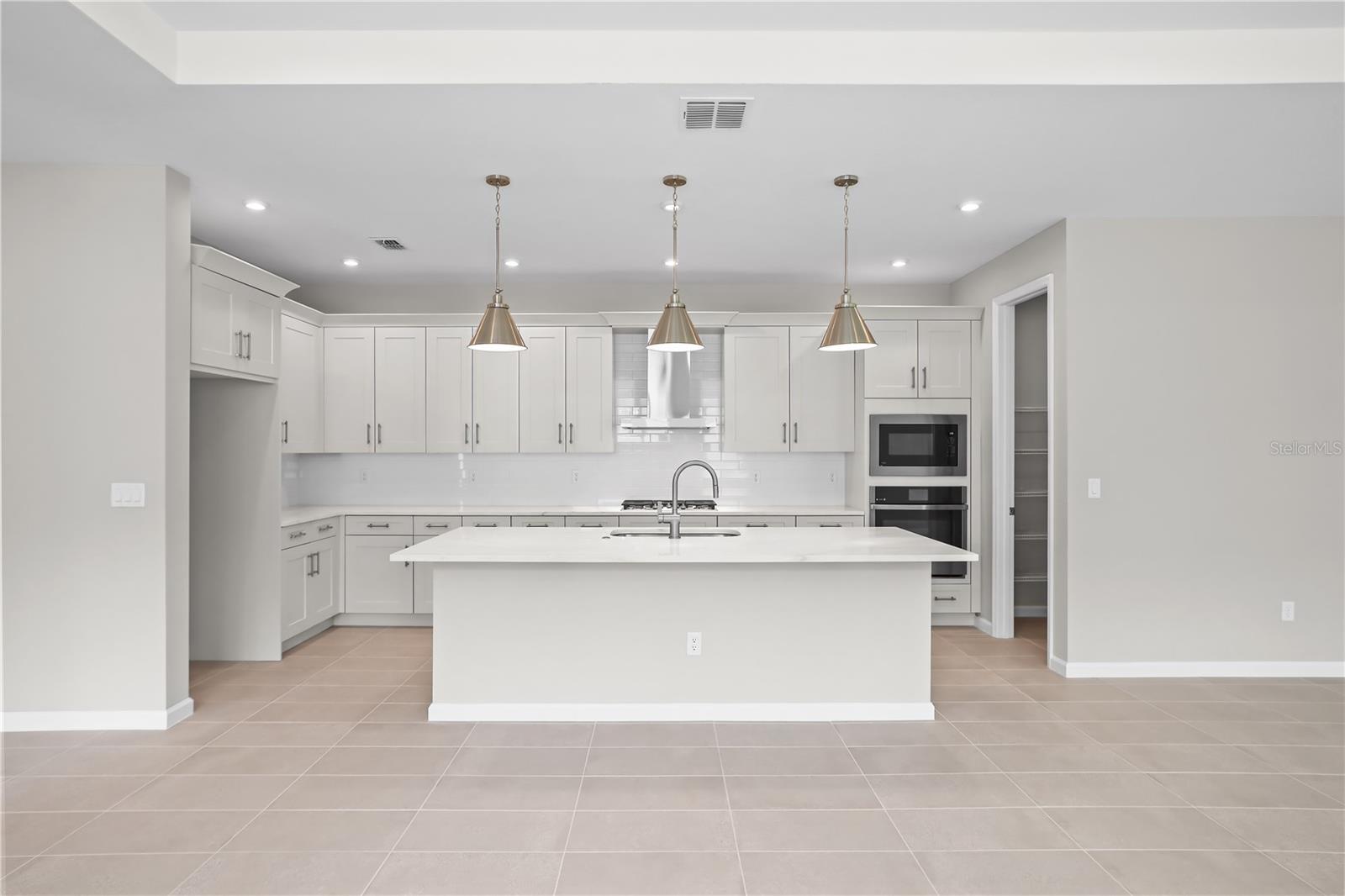 KH CW HAMMOCK OAKS LLC - Residential