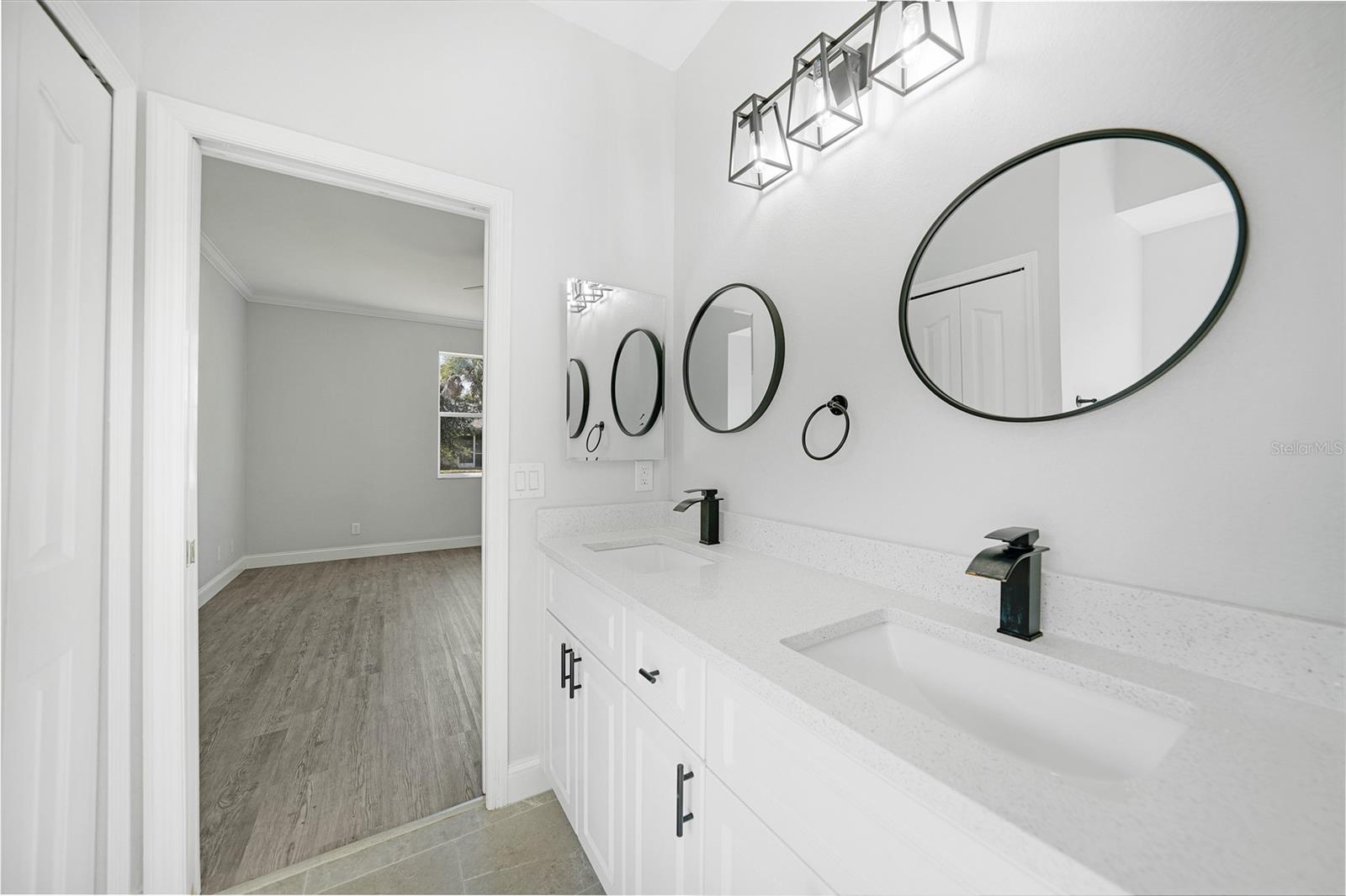 PORT CHARLOTTE SUB 08 - Residential Lease