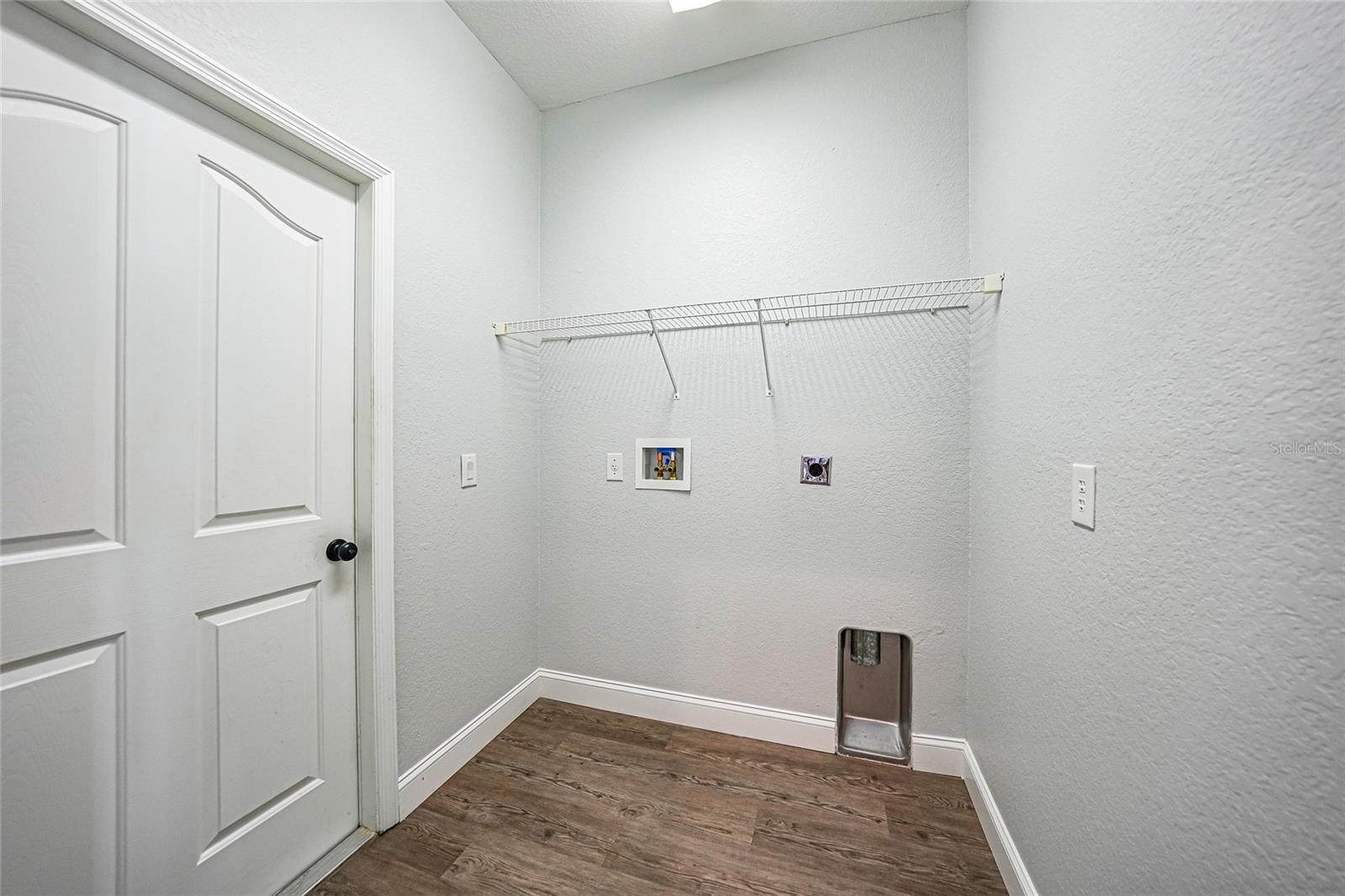 PORT CHARLOTTE SUB 08 - Residential Lease