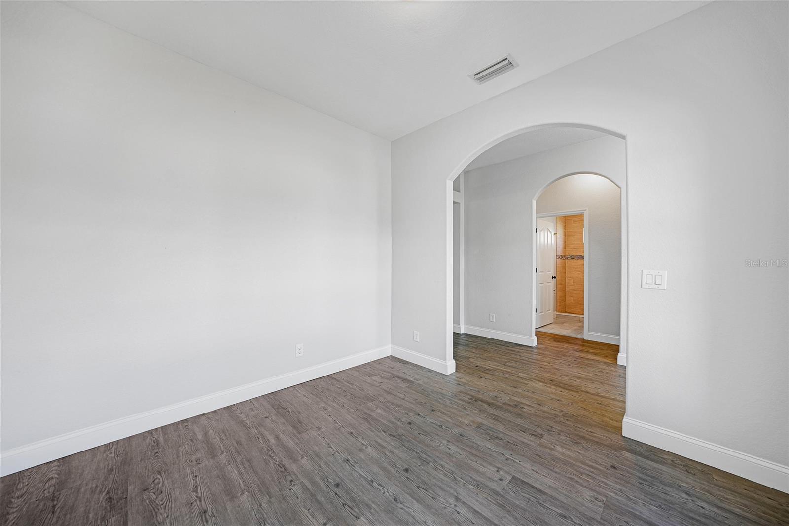 PORT CHARLOTTE SUB 08 - Residential Lease