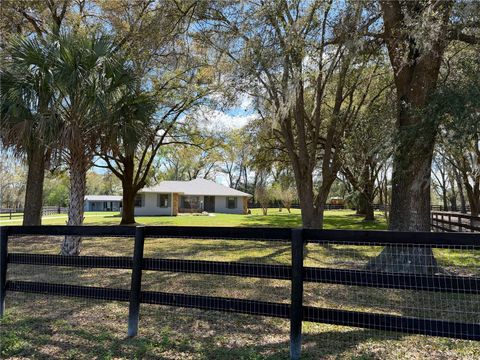 Photo of 10 Carry Back Road, Ocala, FL 34482 (MLS # OM720466)
