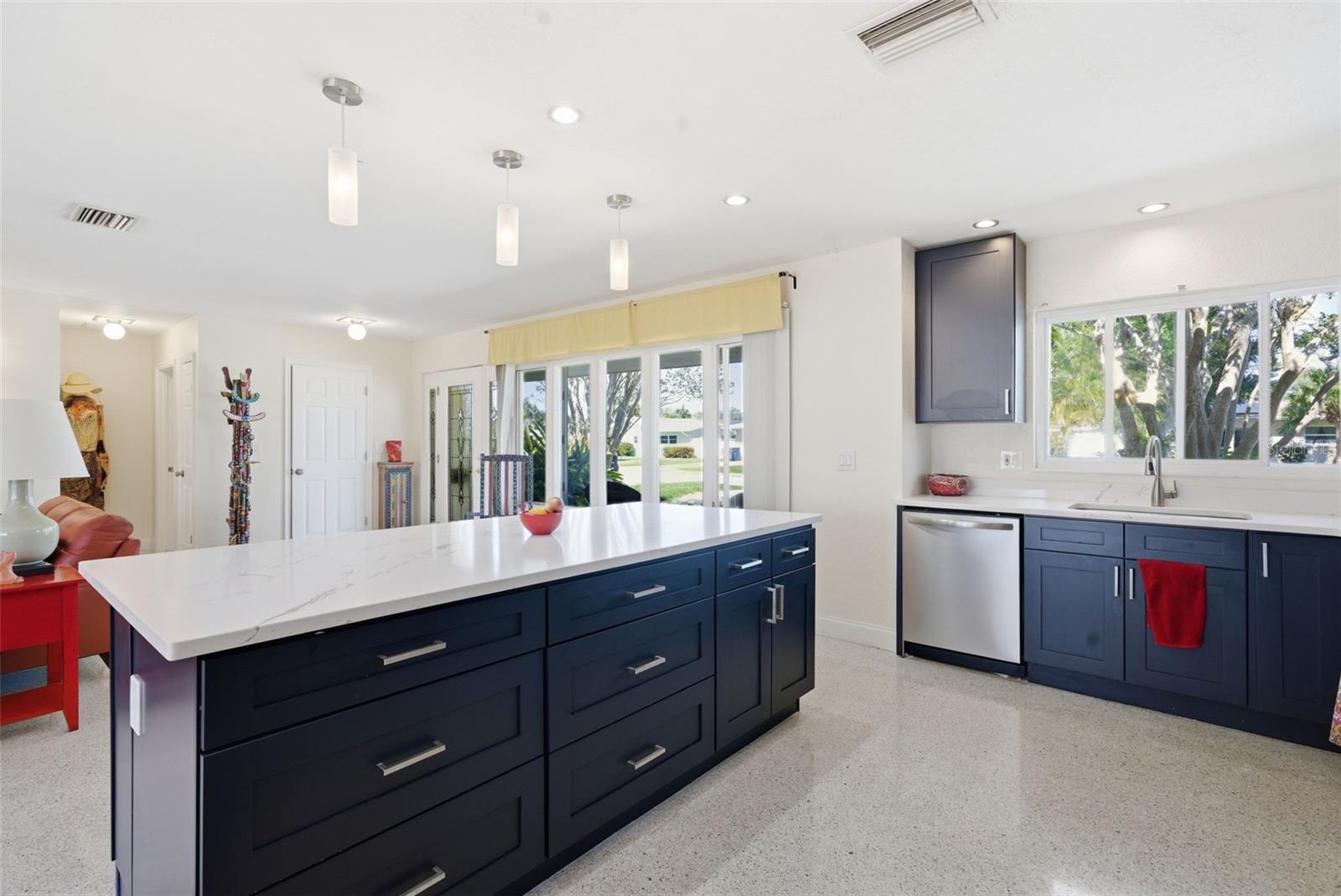 MAXIMO MOORINGS - Residential