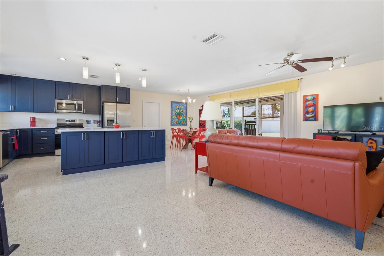 MAXIMO MOORINGS - Residential