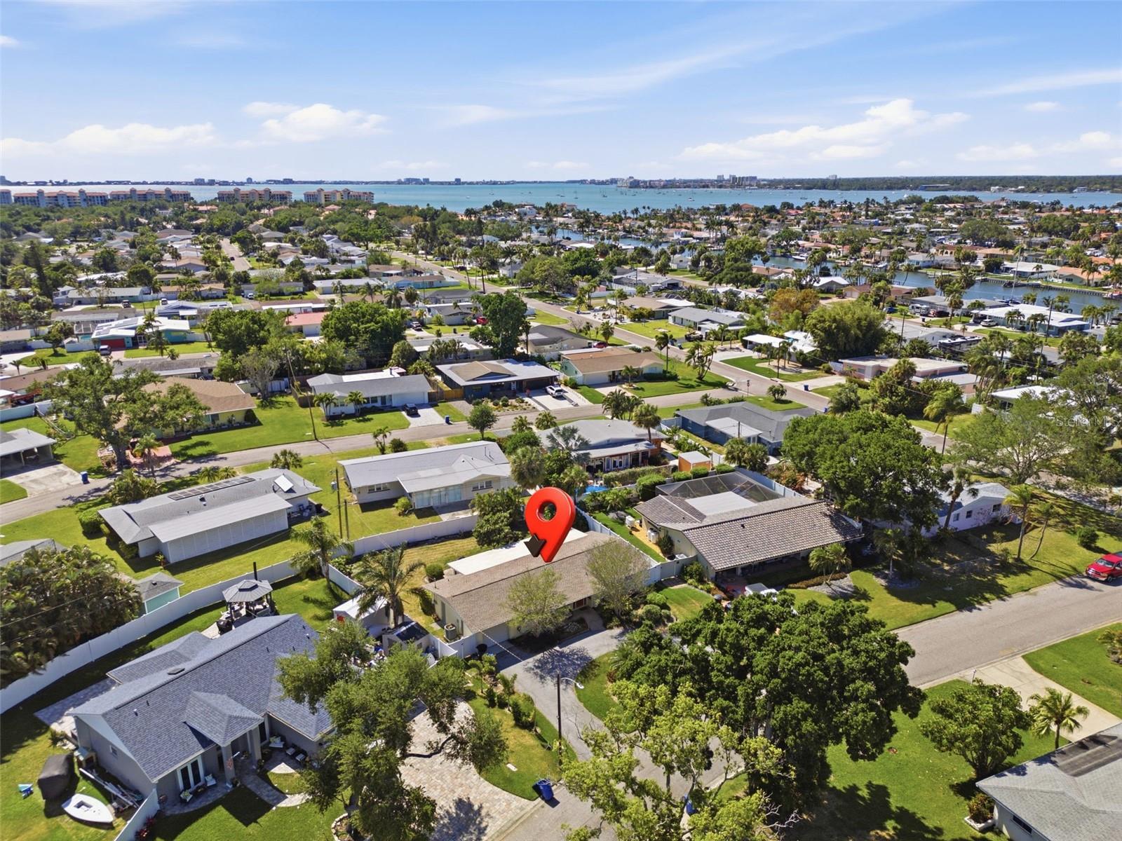 MAXIMO MOORINGS - Residential