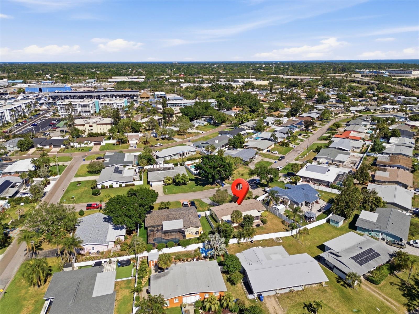 MAXIMO MOORINGS - Residential