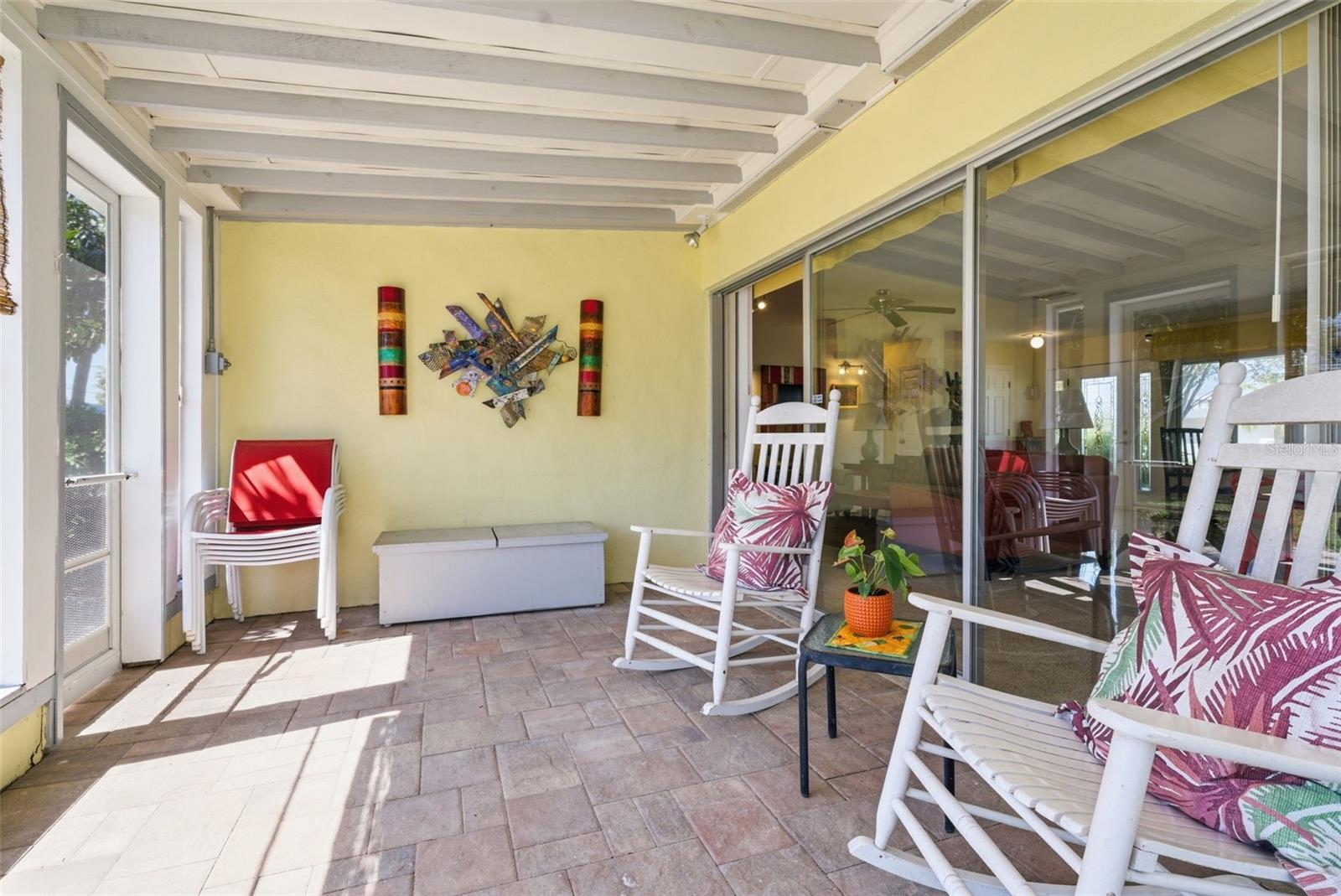 MAXIMO MOORINGS - Residential