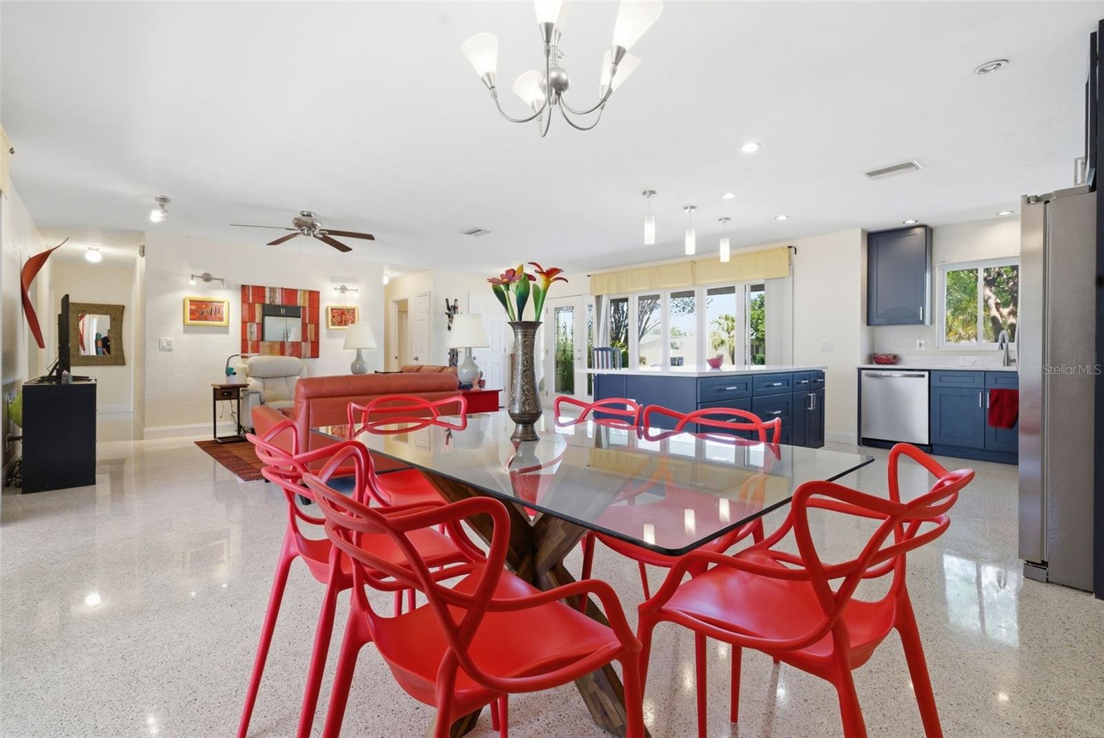 MAXIMO MOORINGS - Residential