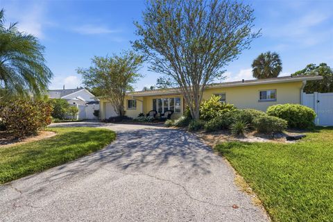 Photo of 5051 39th Street S, St Petersburg, FL 33711 (MLS # TB8500903)