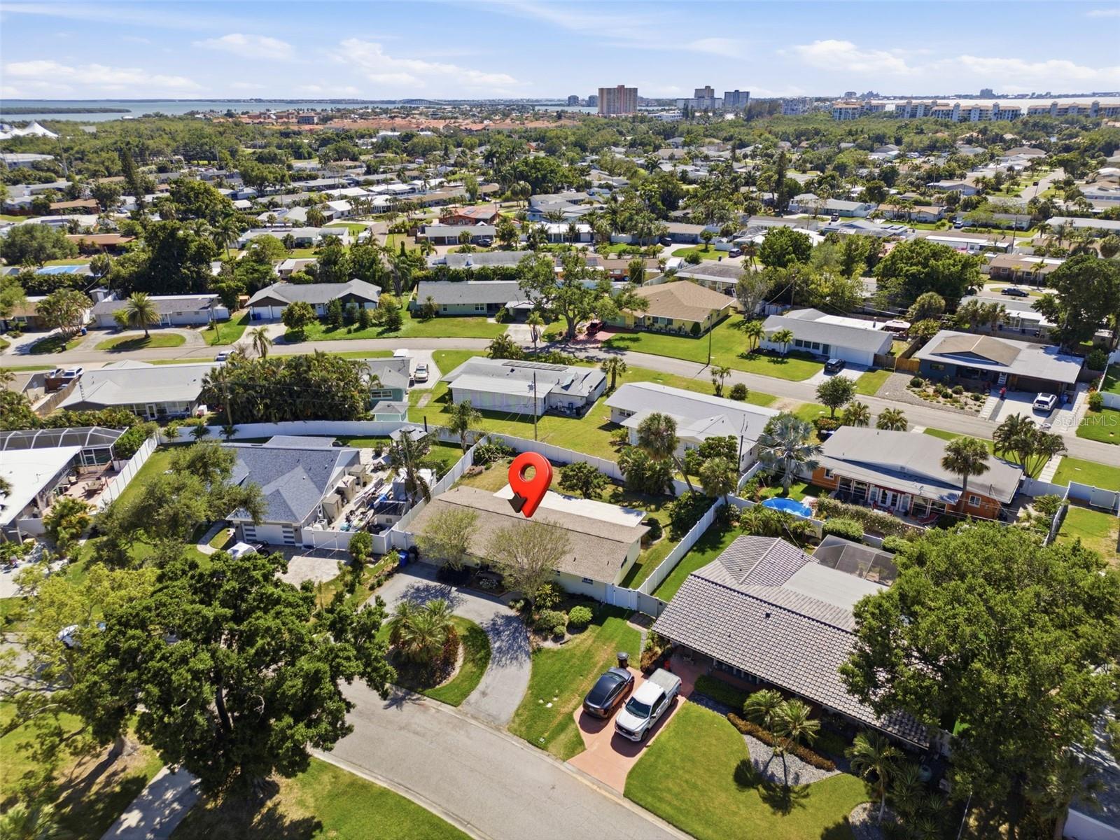 MAXIMO MOORINGS - Residential