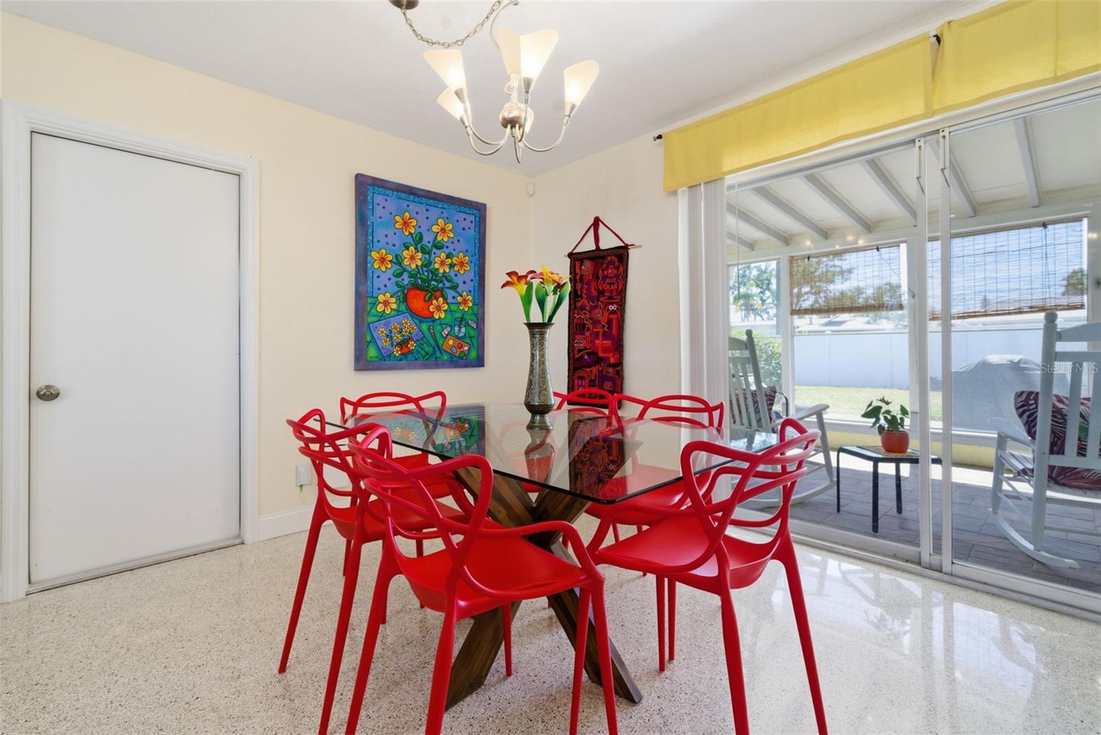 MAXIMO MOORINGS - Residential