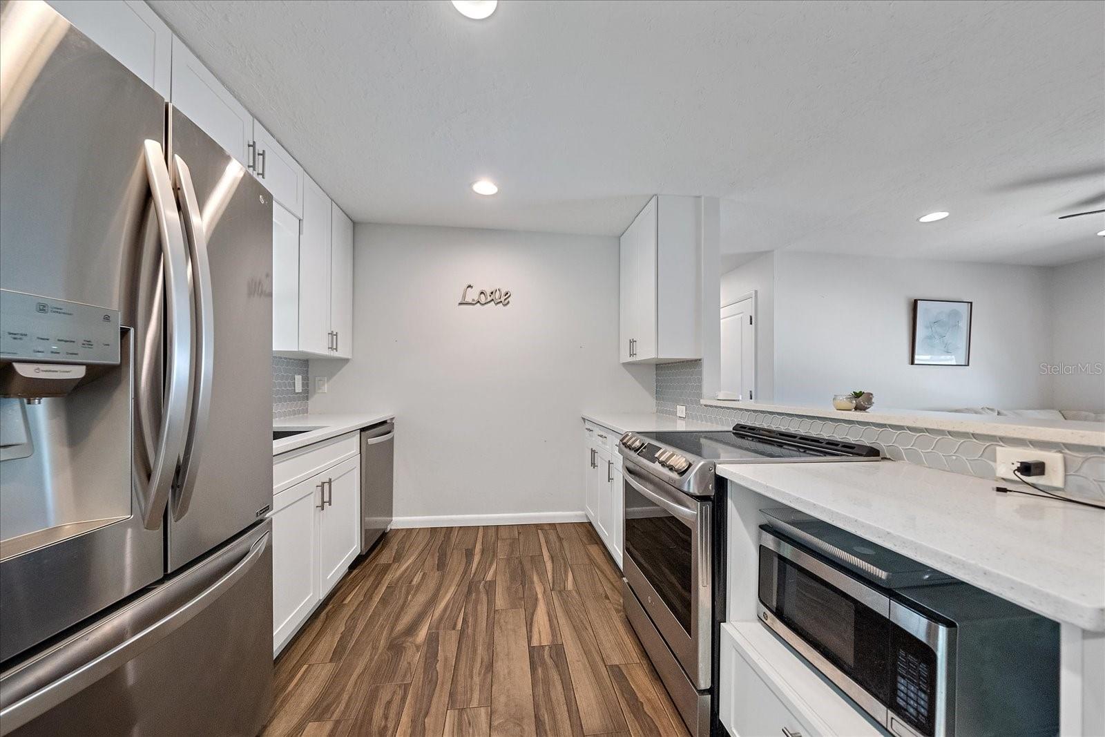 RIDGEWOOD ESTATES 19TH ADD - Residential