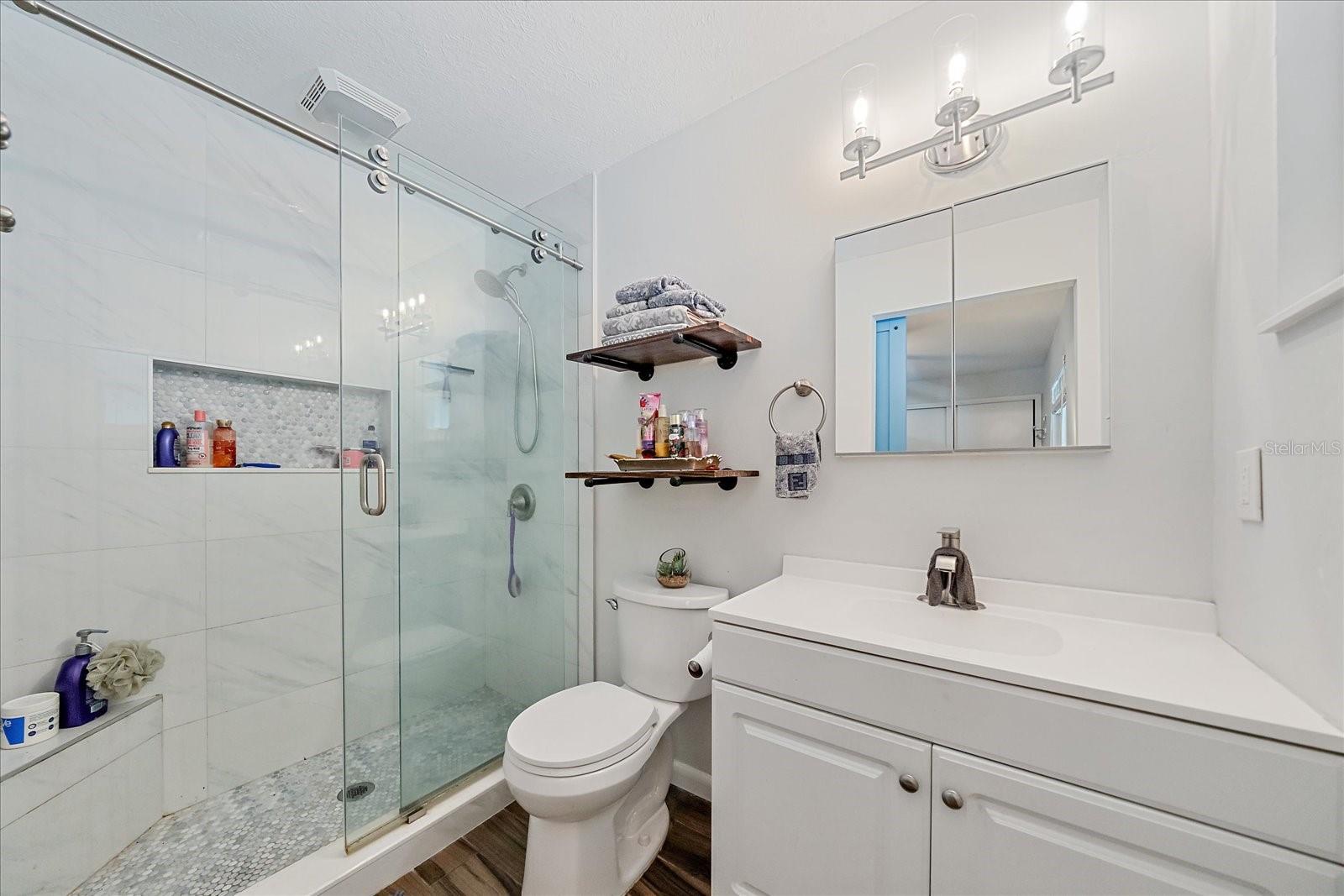 RIDGEWOOD ESTATES 19TH ADD - Residential