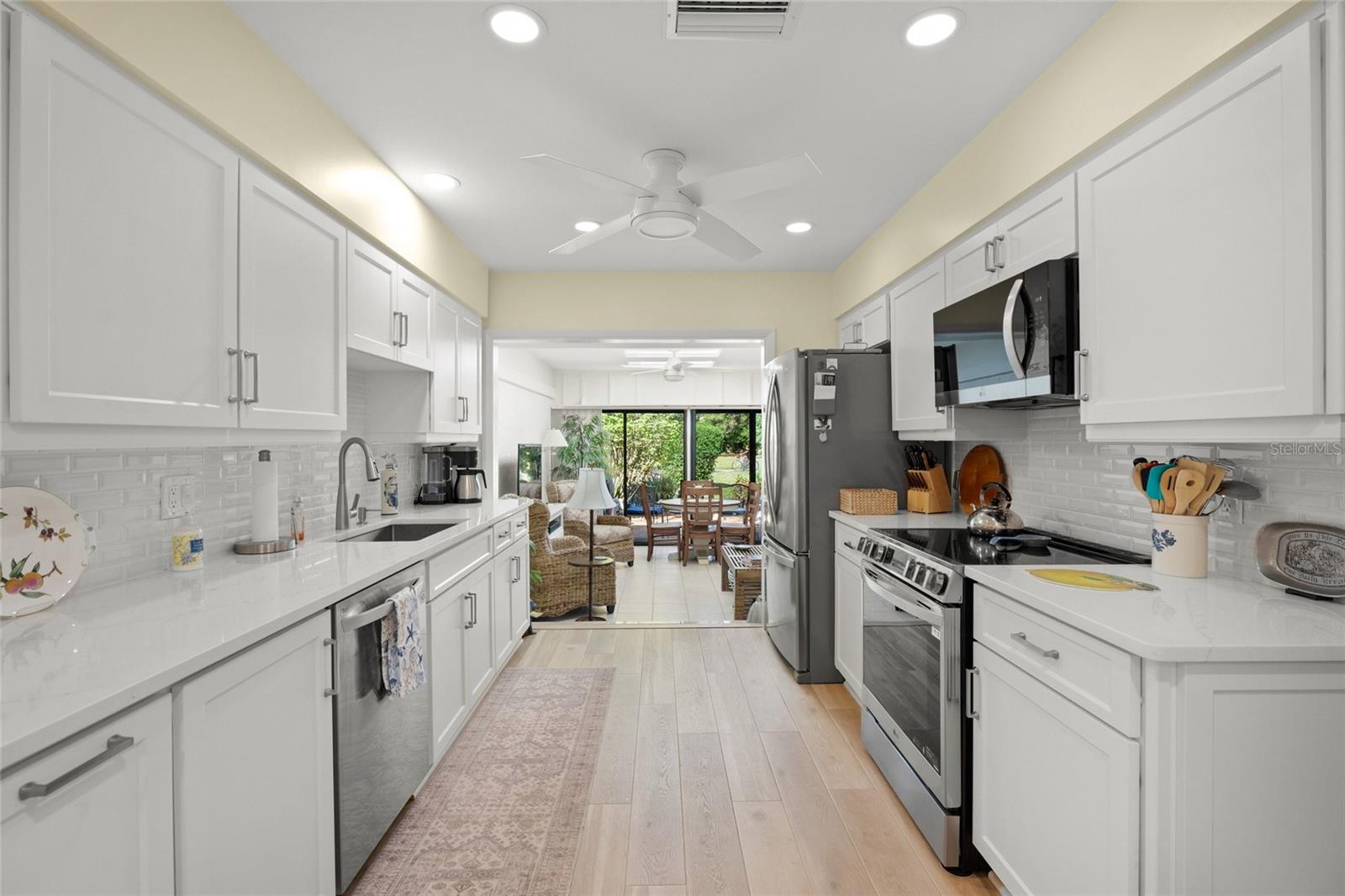 HAMMOCKS, BENT TREE - Residential