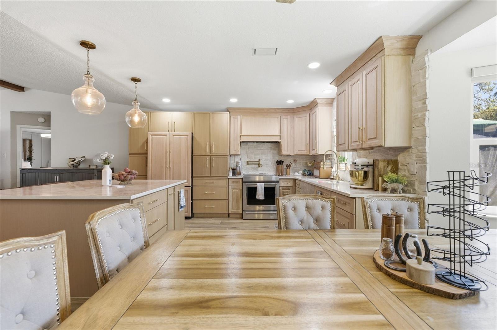 SPRING HILL - Residential