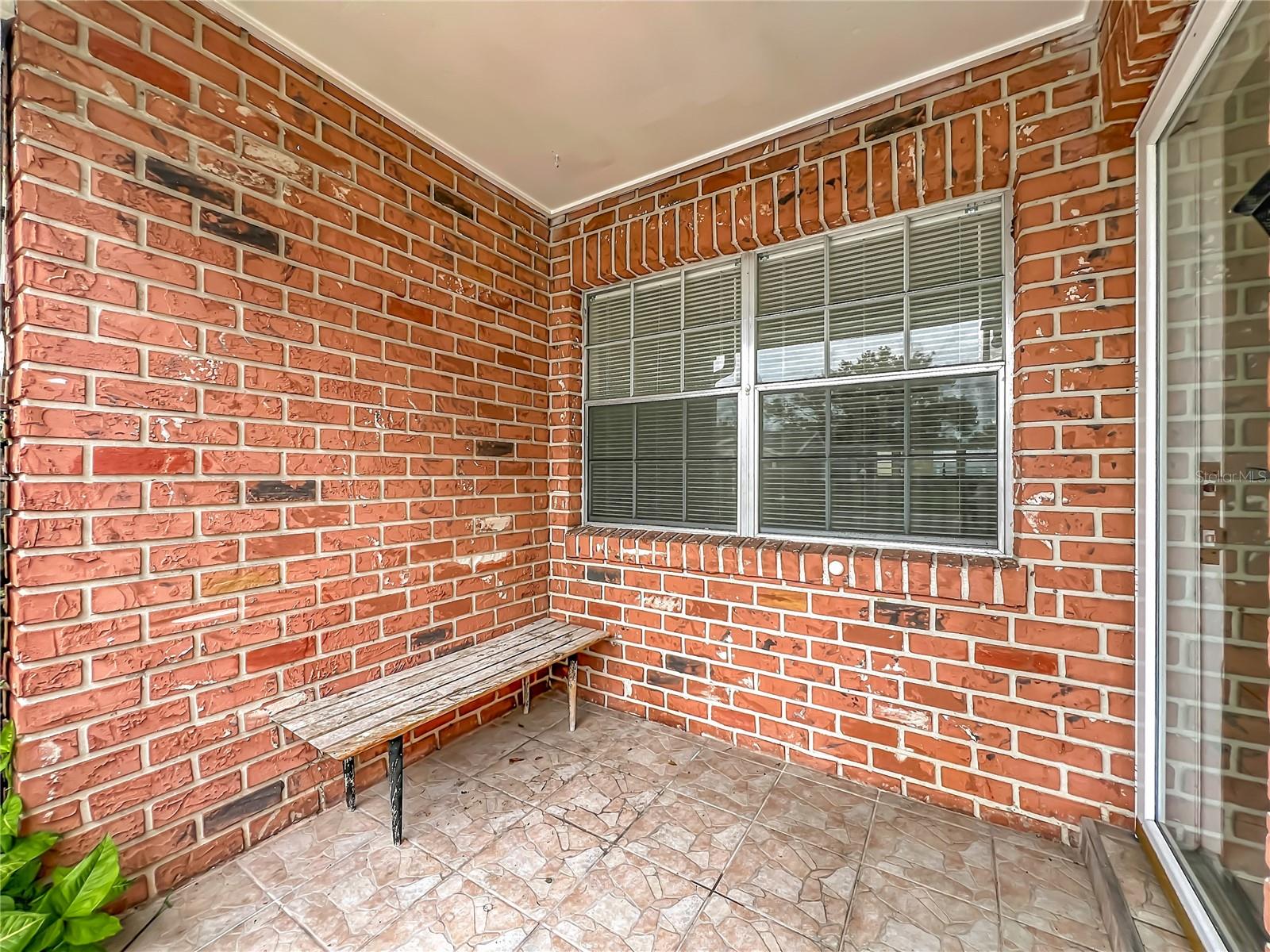1225 CARRIAGE LANE 1