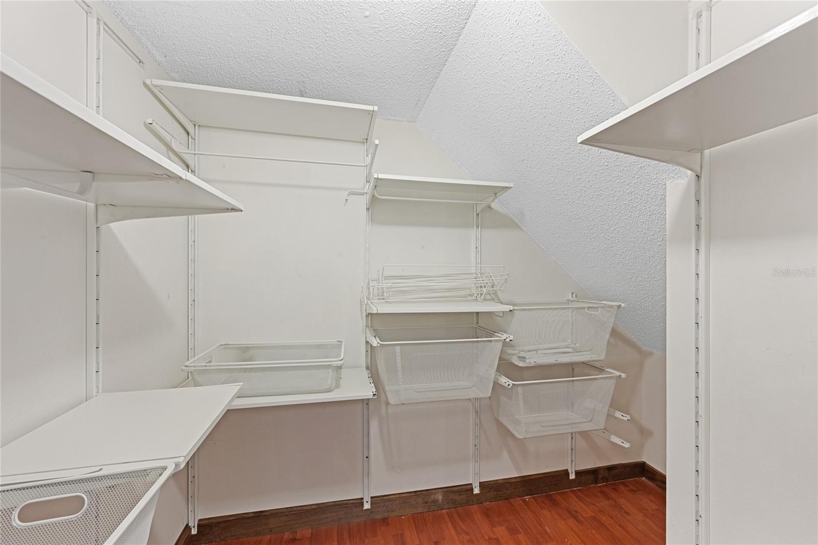 GOV POINT  PH3 SEC 1 - Residential