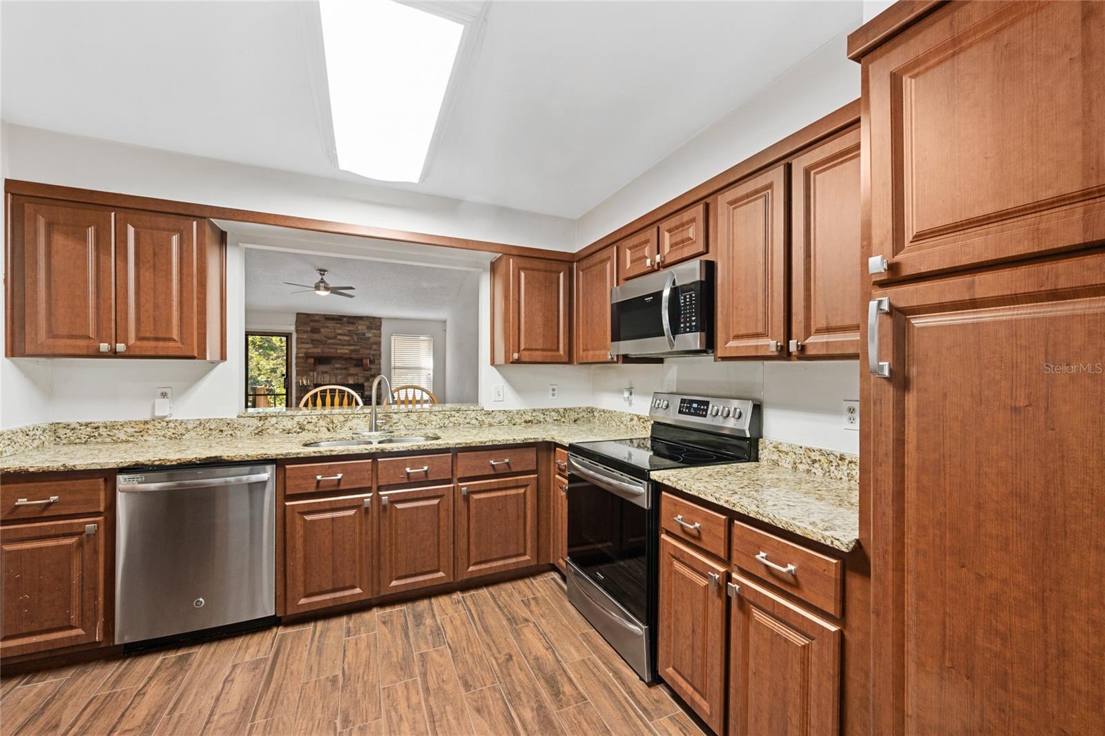 GOV POINT  PH3 SEC 1 - Residential