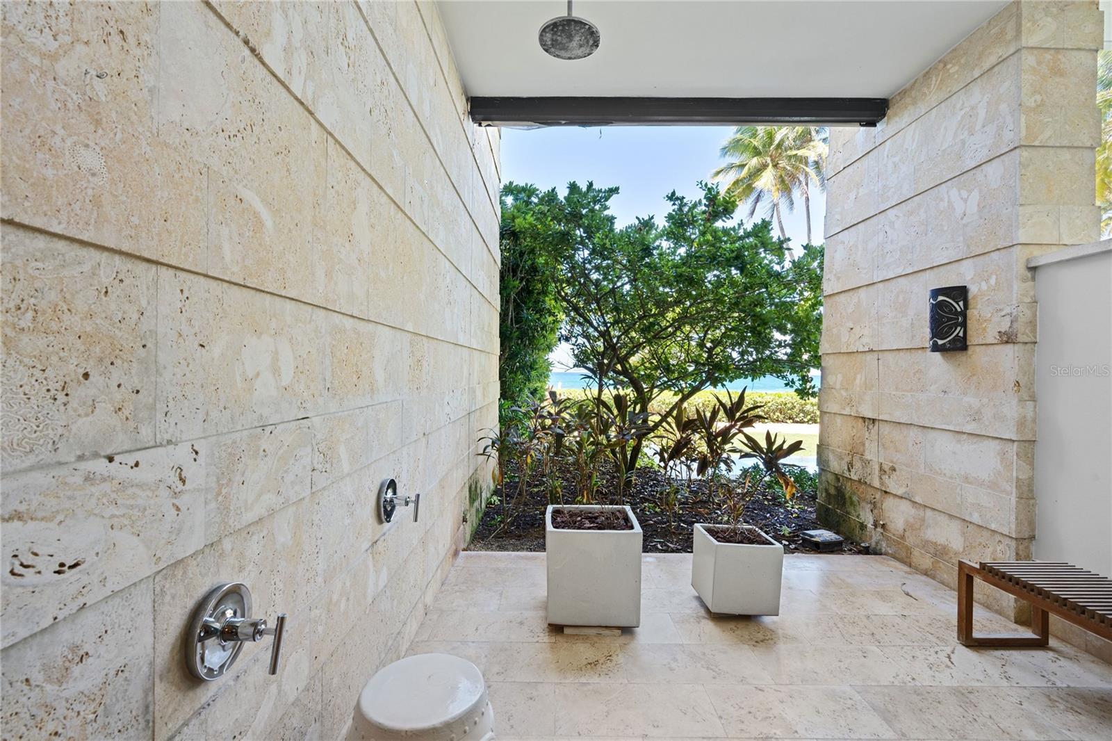 WEST BEACH RESIDENCES - Residential