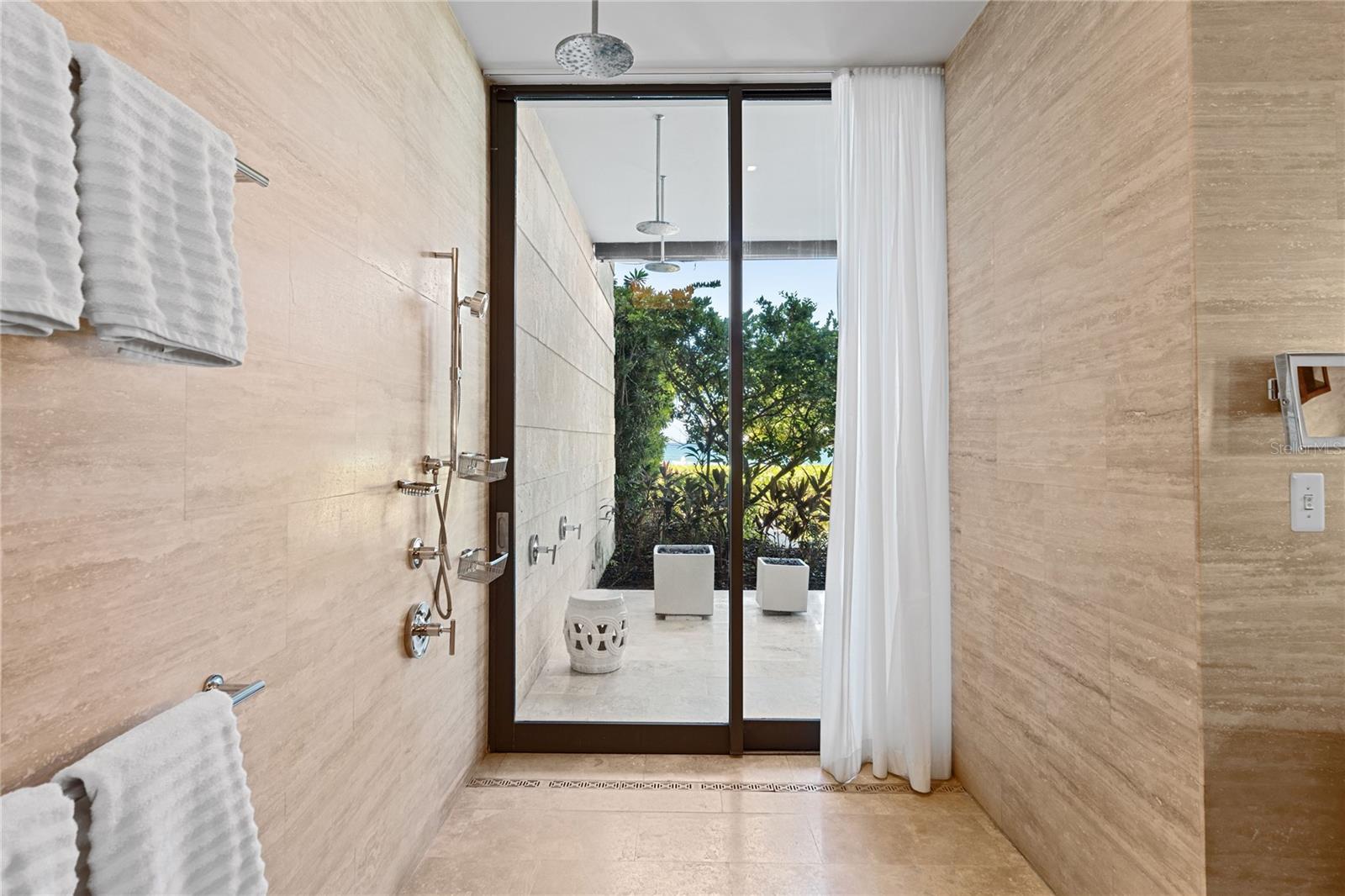 WEST BEACH RESIDENCES - Residential