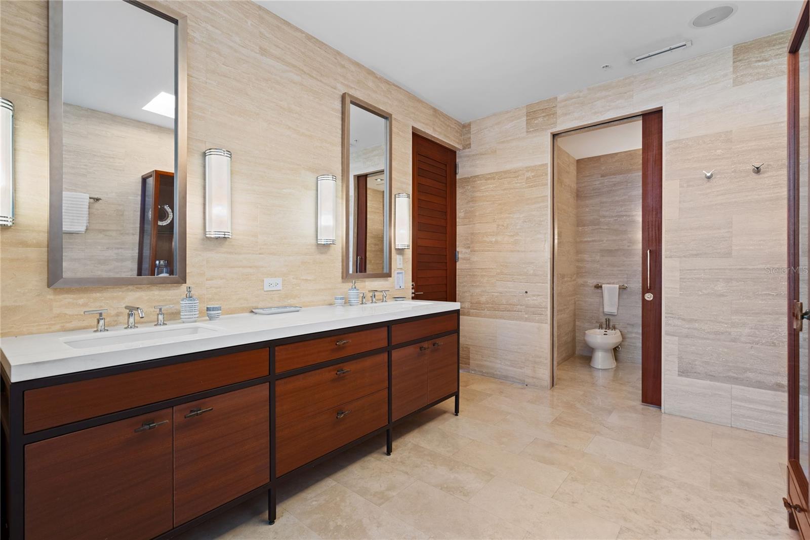 WEST BEACH RESIDENCES - Residential