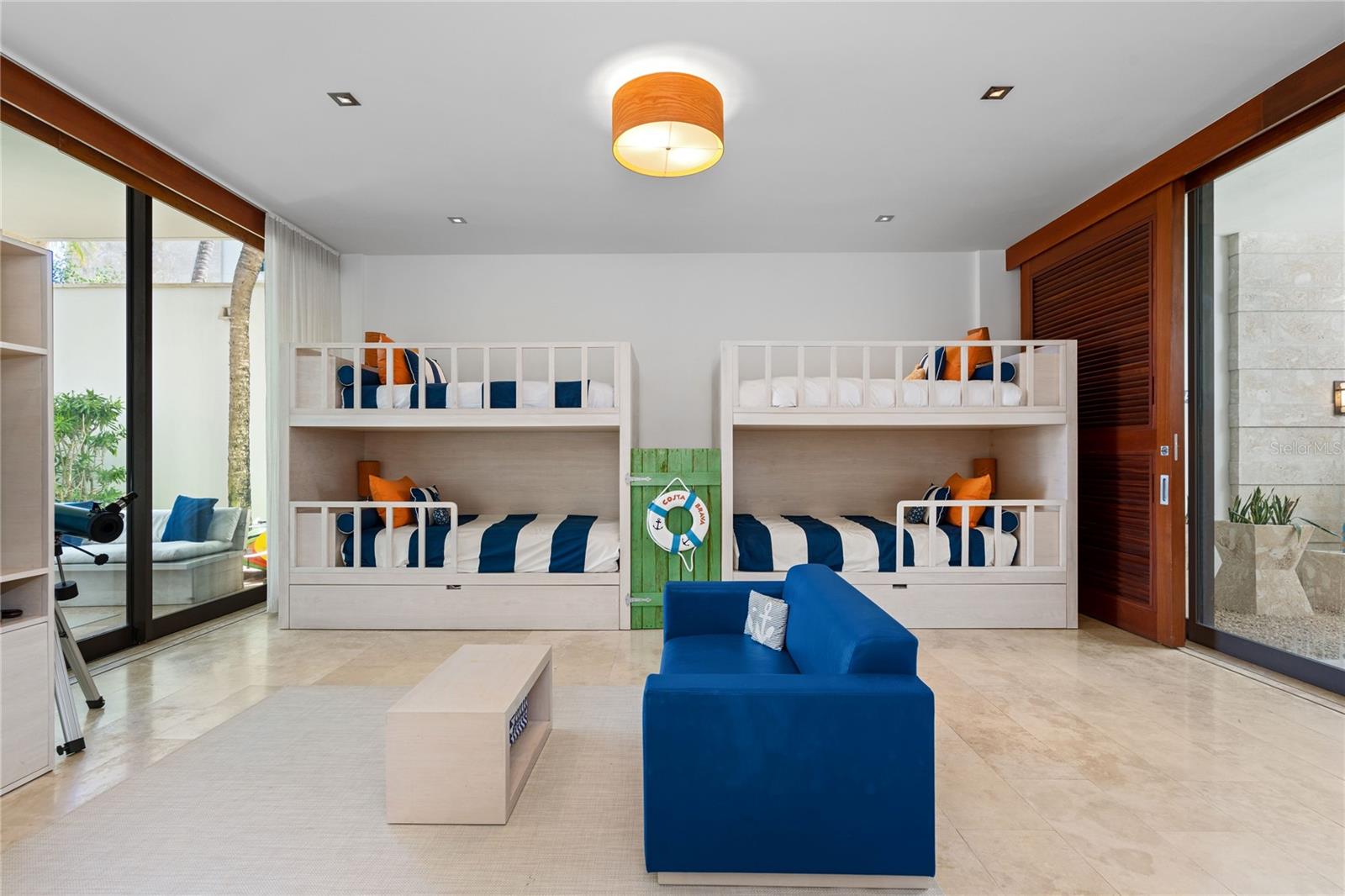 WEST BEACH RESIDENCES - Residential