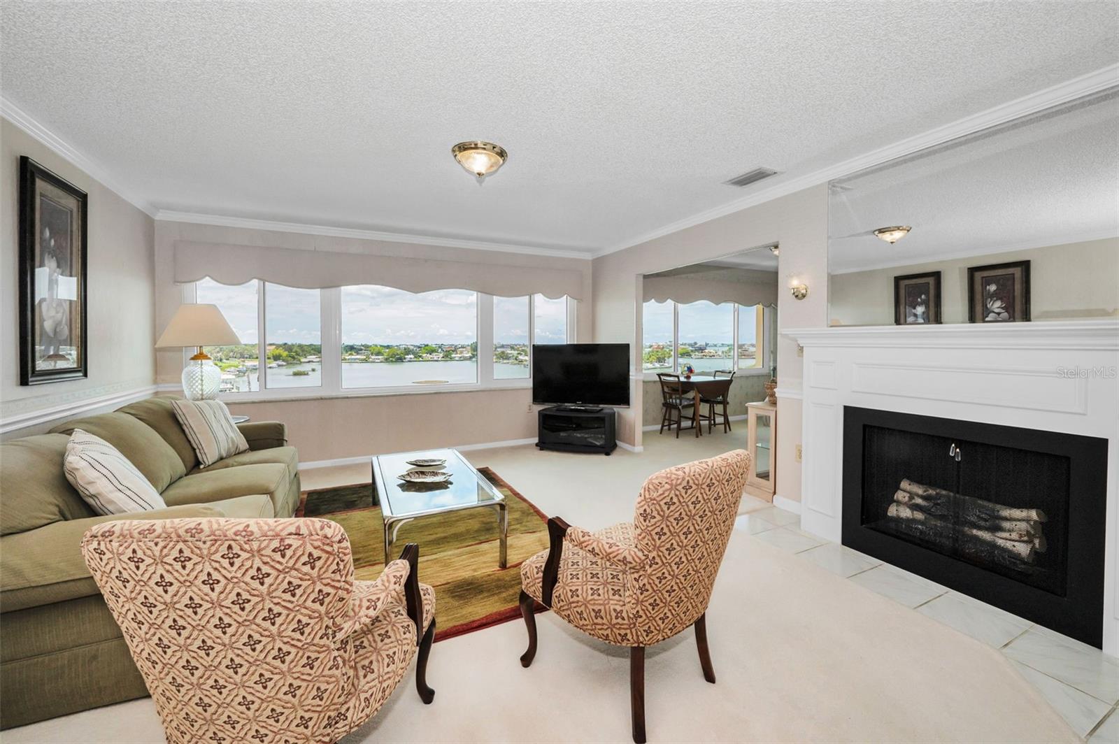 100 BLUFF VIEW DRIVE 511C