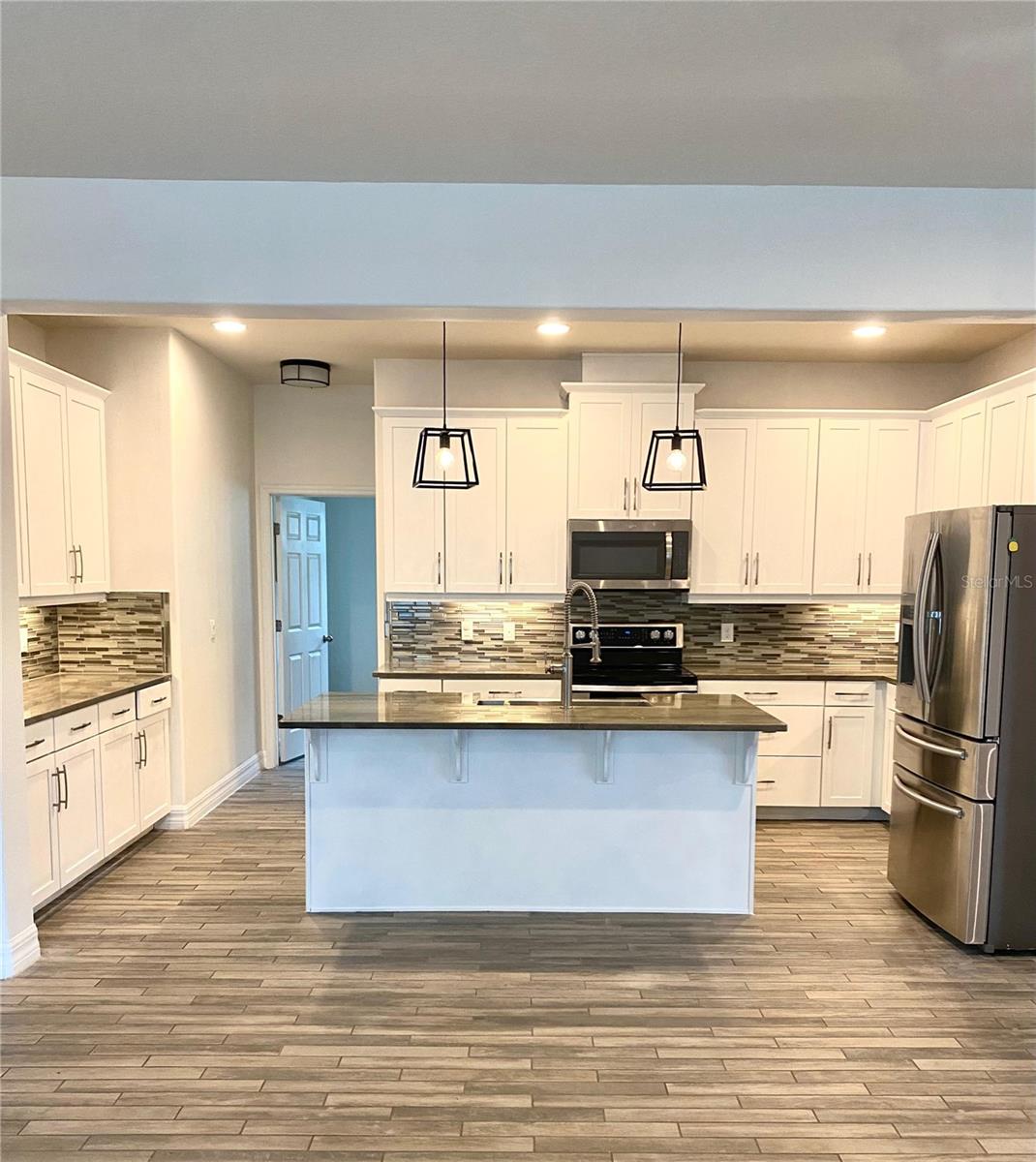 8251 RANDAL PARK BOULEVARD