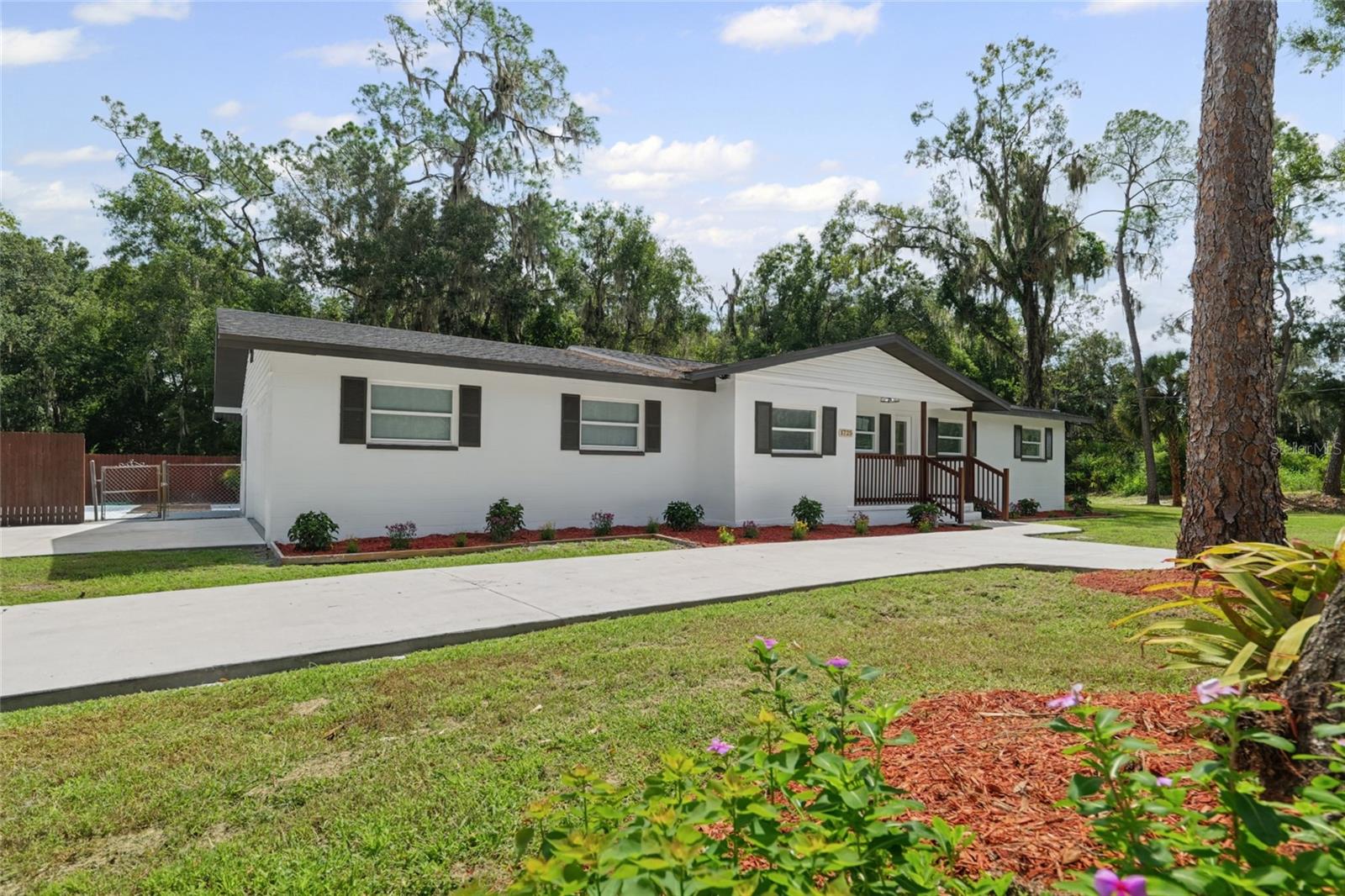 1725 WALKER ROAD