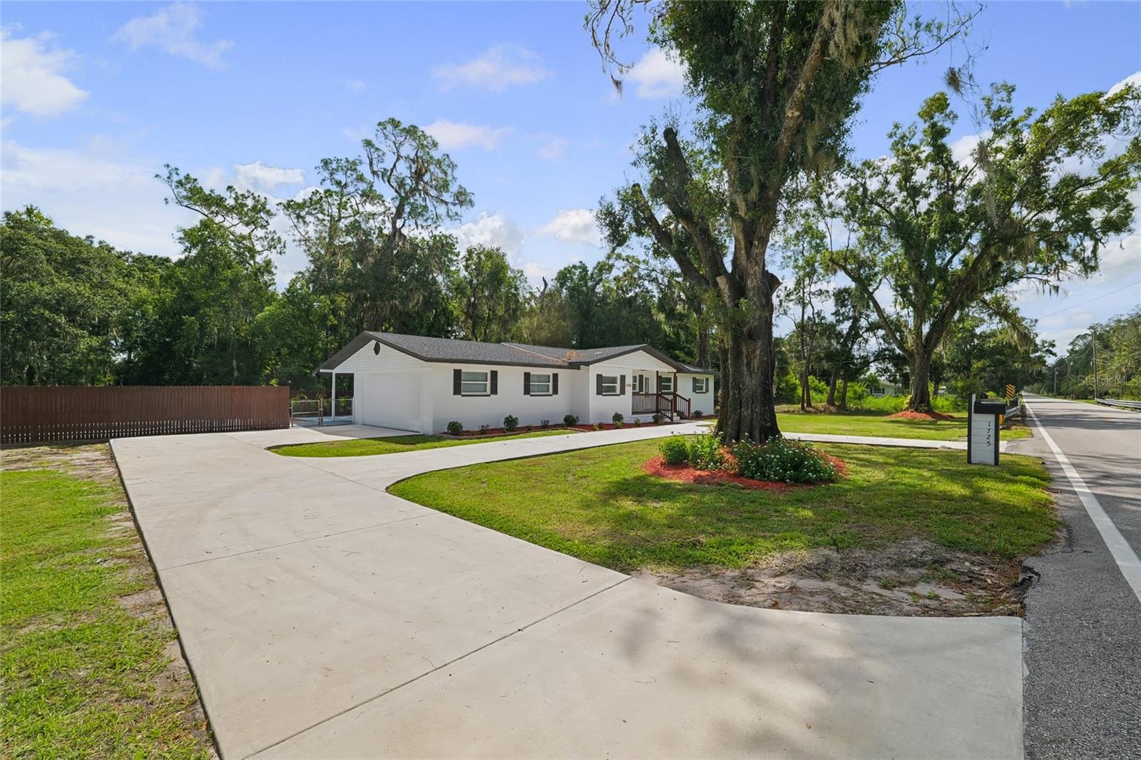 1725 WALKER ROAD