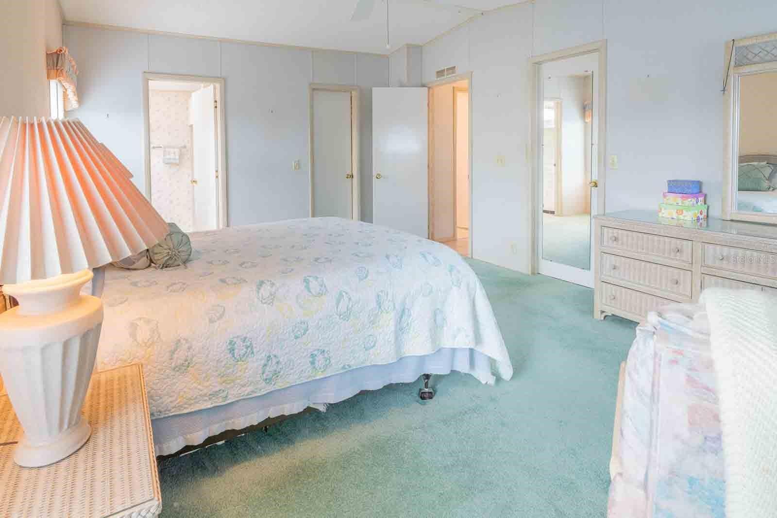 BAY ARISTOCRAT VILLAGE MOBILE HOME PARK UNREC - Residential