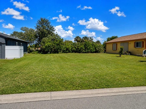 493 Ricold Terrace, Port Charlotte, FL 33954