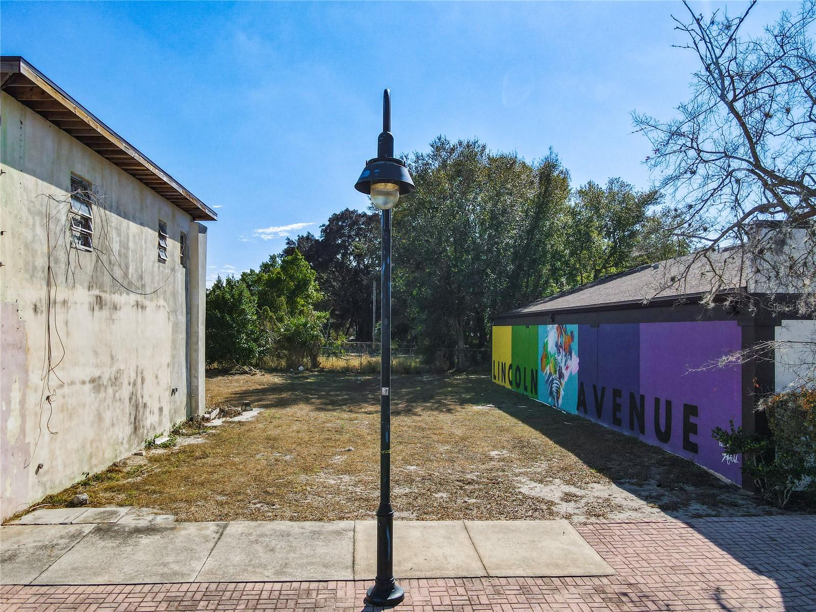 LAKE WALES LAND CO SUB - Land