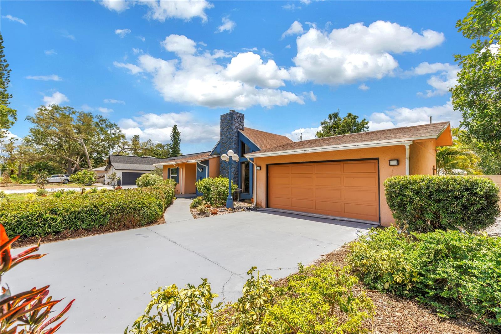 1954 PINELLAS POINT DRIVE S