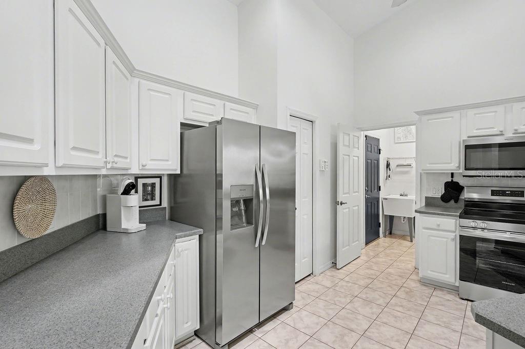 RAINBOW SPGS 05 REP - Residential