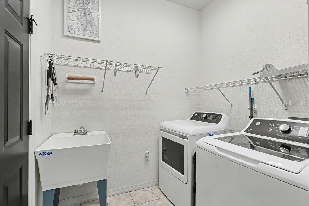 RAINBOW SPGS 05 REP - Residential