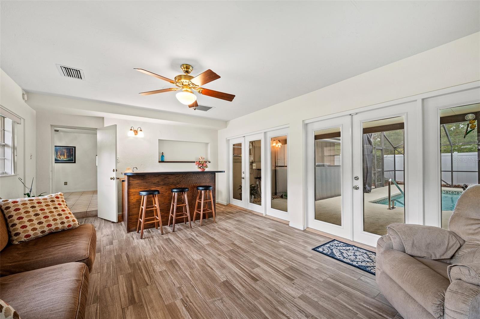 LEEAIRE ESTATES - Residential