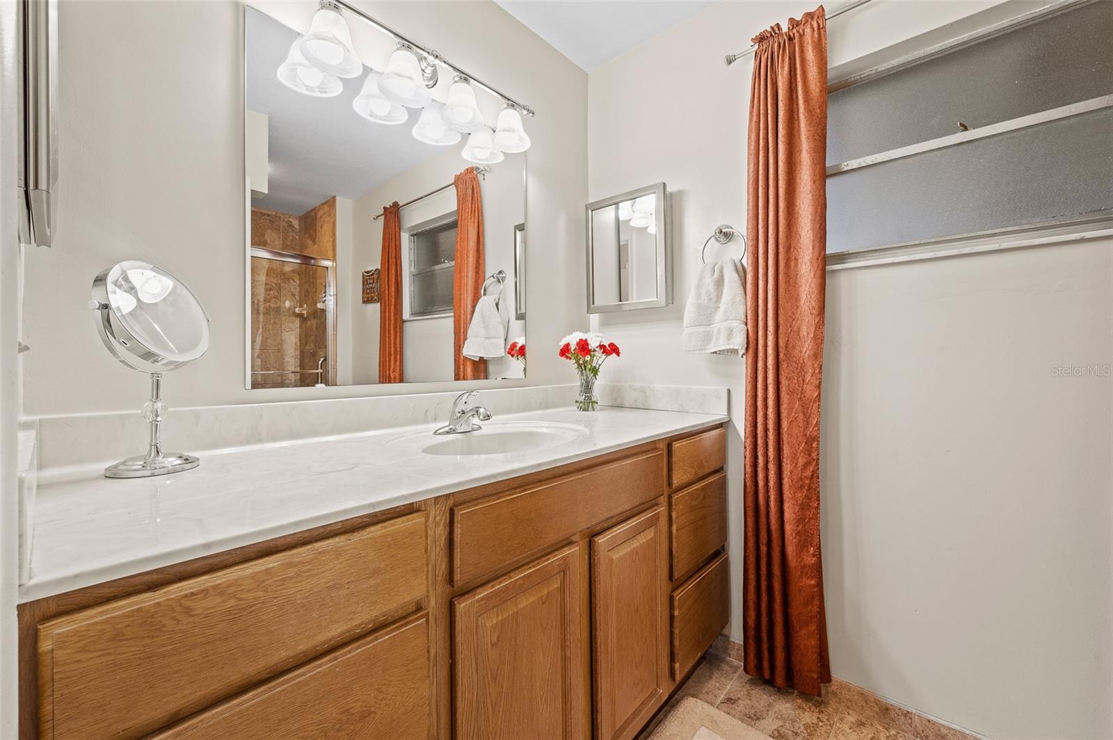 LEEAIRE ESTATES - Residential