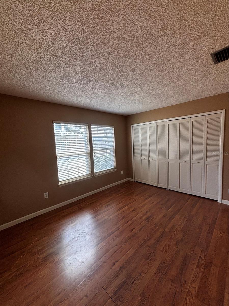 HAMPTON PARK - Residential Lease