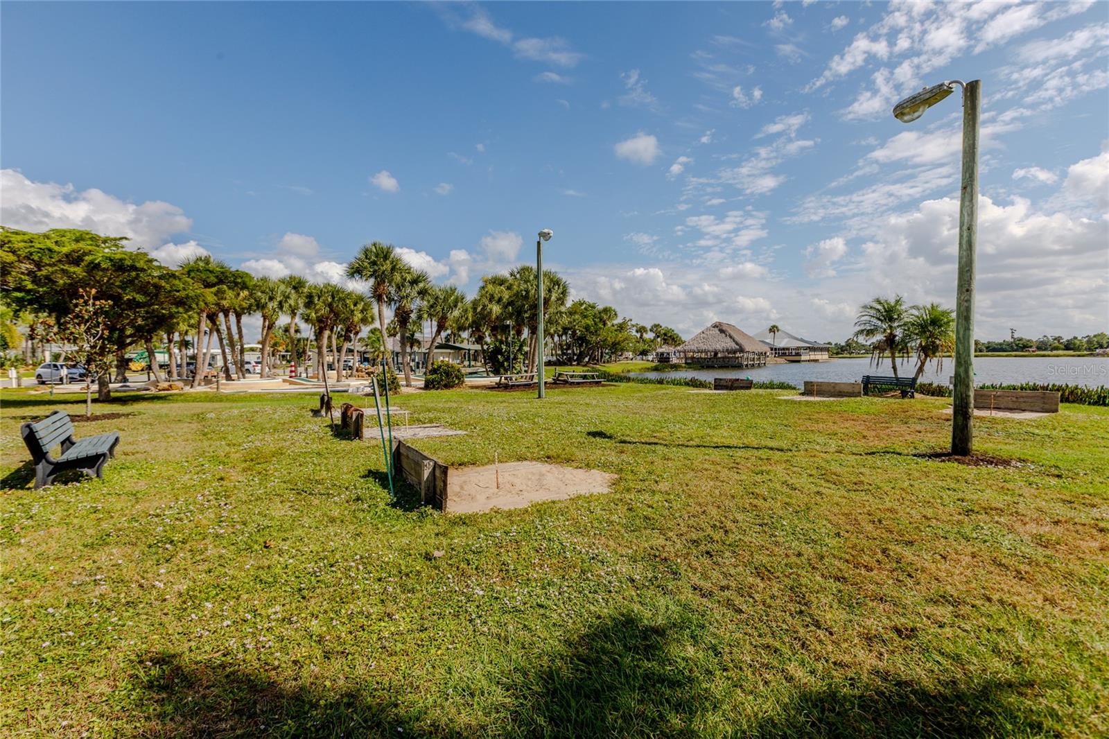 MAPLE LEAF ESTATES - Residential